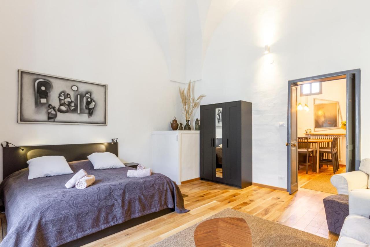 Lecce Center Charming Flat With Terraceアパートメント エクステリア 写真