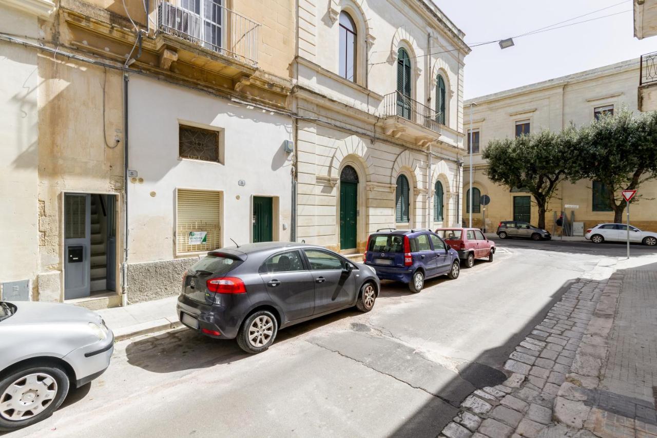 Lecce Center Charming Flat With Terraceアパートメント エクステリア 写真