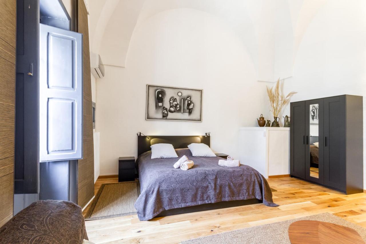 Lecce Center Charming Flat With Terraceアパートメント エクステリア 写真